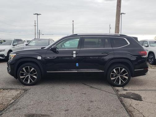 2025 Volkswagen Atlas 2.0T SEL Premium R-Line 4MOTION