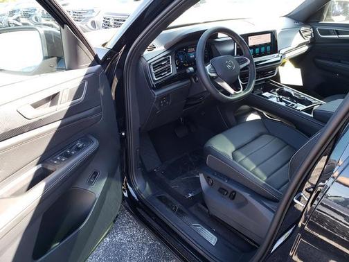 2025 Volkswagen Atlas Cross Sport 2.0T SEL