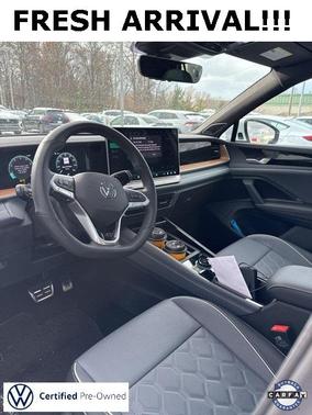 2025 Volkswagen Tiguan 2.0T SEL R-Line 4MOTION