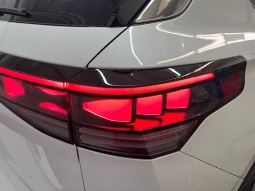 2025 Volkswagen Tiguan 2.0T SEL R-Line 4MOTION