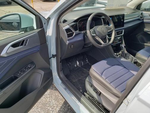 2025 Volkswagen Taos 1.5T SEL