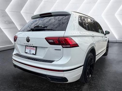 2023 Volkswagen Tiguan 2.0T SE R-Line Black 4MOTION