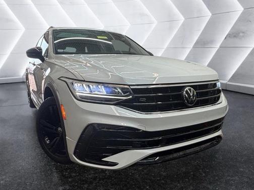 2023 Volkswagen Tiguan 2.0T SE R-Line Black 4MOTION