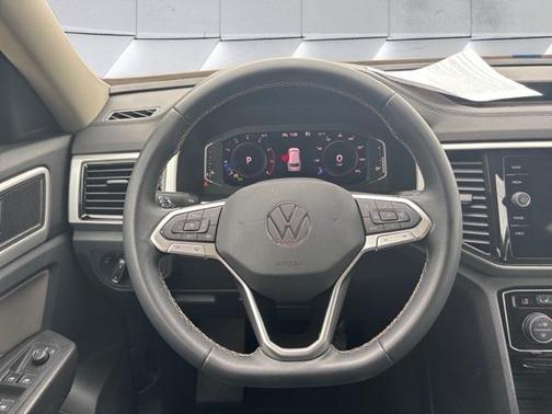 2022 Volkswagen Atlas 3.6L SE w/Technology