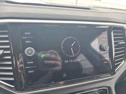 2022 Volkswagen Atlas 3.6L SE w/Technology