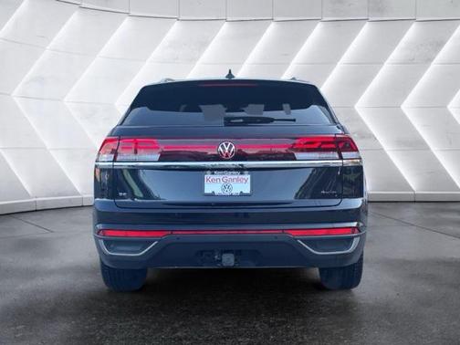 2024 Volkswagen Atlas Cross Sport 2.0T SE w/Technology 4MOTION