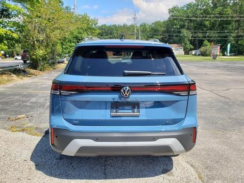 2025 Volkswagen Tiguan 2.0T SE 4MOTION