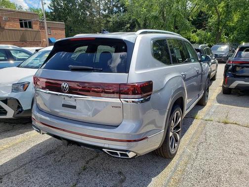 2025 Volkswagen Atlas 2.0T SEL Premium R-Line 4MOTION
