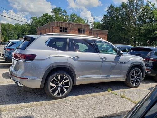 2025 Volkswagen Atlas 2.0T SEL Premium R-Line 4MOTION
