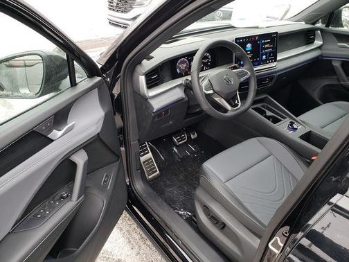 2026 Volkswagen Tiguan 2.0T SE R-Line Black 4MOTION