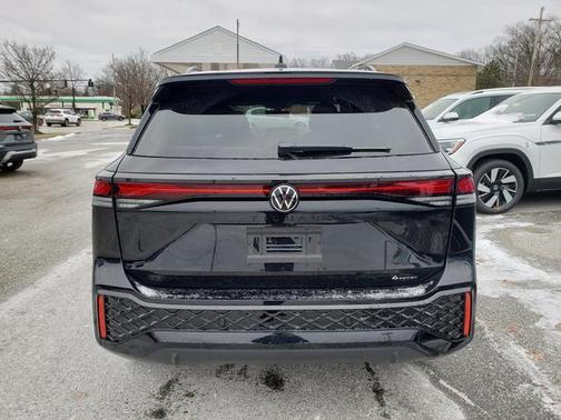 2026 Volkswagen Tiguan 2.0T SE R-Line Black 4MOTION