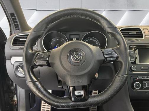 2012 Volkswagen Golf R 4-Door w/DCC & Navigation