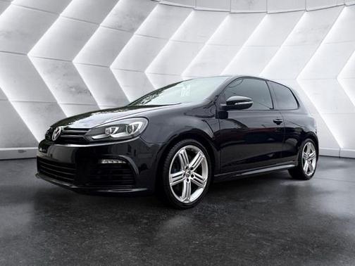 2012 Volkswagen Golf R 4-Door w/DCC & Navigation