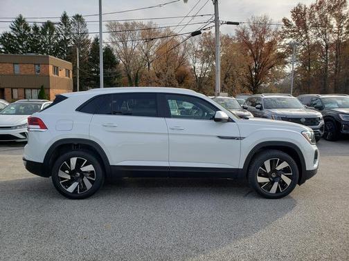 2026 Volkswagen Atlas Cross Sport 2.0T SE w/Technology 4MOTION
