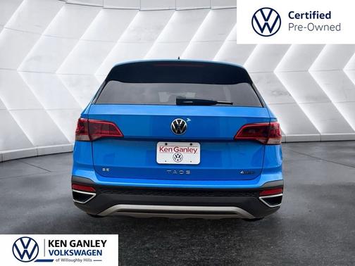 Cornflower Blue 2022 Volkswagen Taos 1.5T SE