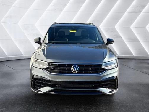 2023 Volkswagen Tiguan 2.0T SE R-Line Black 4MOTION