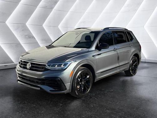 2023 Volkswagen Tiguan 2.0T SE R-Line Black 4MOTION