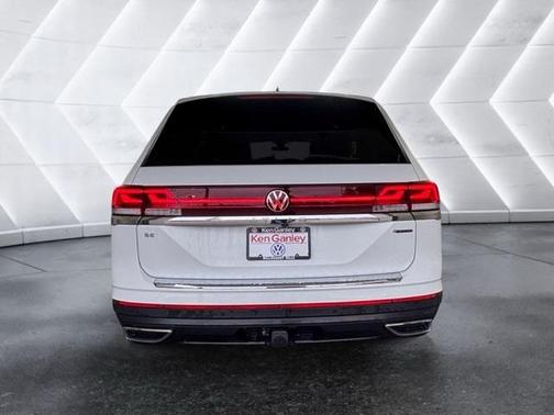 2024 Volkswagen Atlas 2.0T SE w/Technology 4MOTION