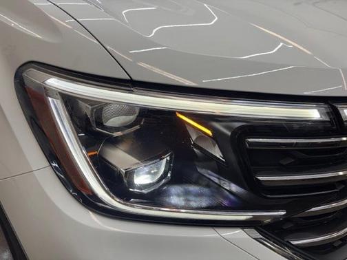 2024 Volkswagen Atlas 2.0T SE w/Technology 4MOTION