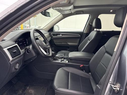 2022 Volkswagen Atlas 2.0T SE w/Technology 4MOTION