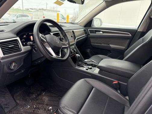 2022 Volkswagen Atlas 2.0T SE w/Technology 4MOTION