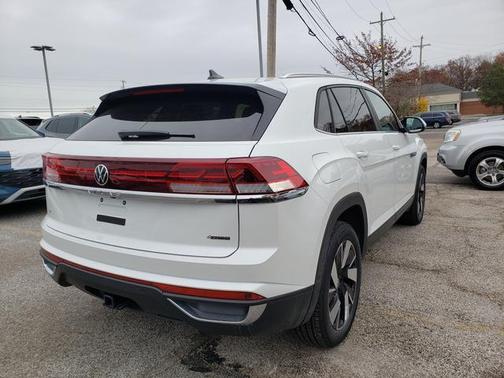 2026 Volkswagen Atlas Cross Sport 2.0T SE w/Technology 4MOTION