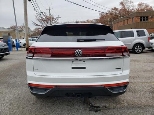 2026 Volkswagen Atlas Cross Sport 2.0T SE w/Technology 4MOTION