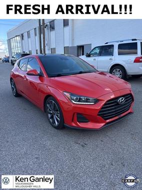2019 Hyundai Veloster 2