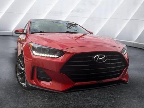 2019 Hyundai Veloster 2