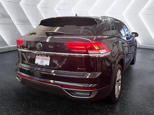 2023 Volkswagen Atlas Cross Sport 2.0T SE w/Technology 4MOTION