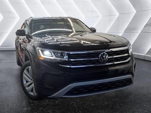 2023 Volkswagen Atlas Cross Sport 2.0T SE w/Technology 4MOTION