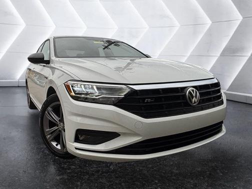 2021 Volkswagen Jetta 1.4T R-Line
