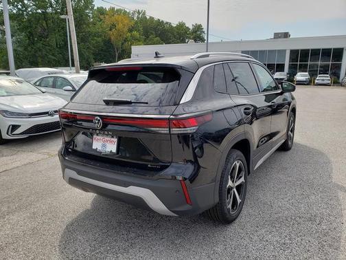 2025 Volkswagen Tiguan 2.0T SE 4MOTION