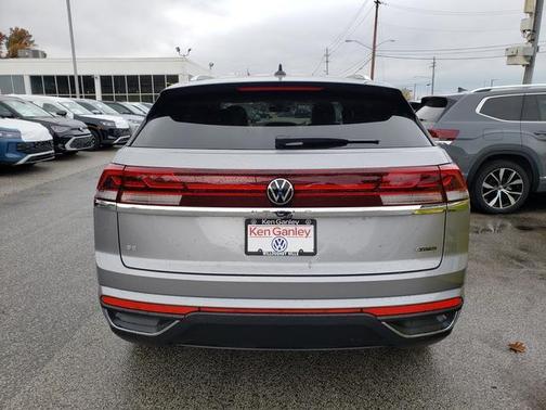 2026 Volkswagen Atlas Cross Sport 2.0T SE