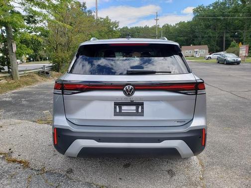 2025 Volkswagen Tiguan 2.0T SE 4MOTION