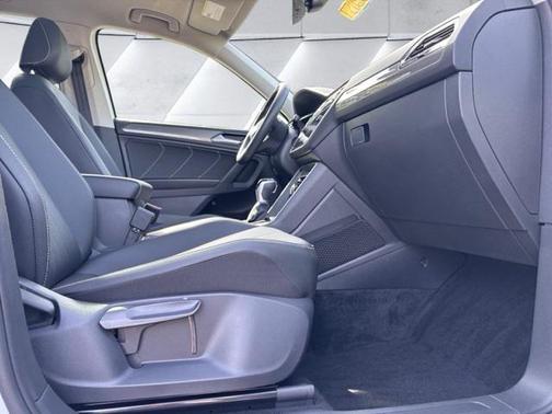 2023 Volkswagen Tiguan 2.0T SE 4MOTION
