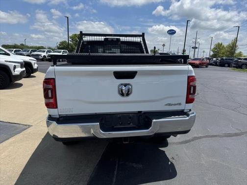 2023 RAM 2500 Tradesman Crew Cab 4x4 6'4' Box