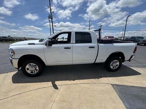 2023 RAM 2500 Tradesman Crew Cab 4x4 6'4' Box