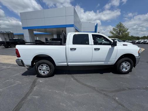 2023 RAM 2500 Tradesman Crew Cab 4x4 6'4' Box