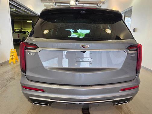 Argent Silver Metallic 2025 Cadillac XT6 Premium Luxury FWD