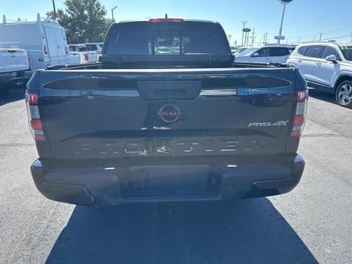 2022 Nissan Frontier PRO-4X