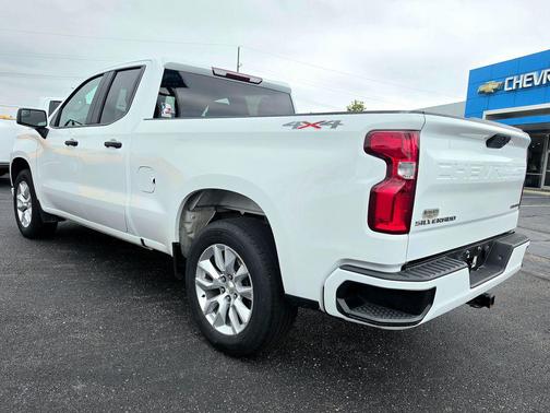Summit White 2022 Chevrolet Silverado 1500 Limited Custom