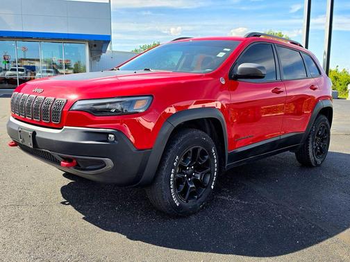 Firecracker Red Clearcoat 2019 Jeep Cherokee Trailhawk Elite