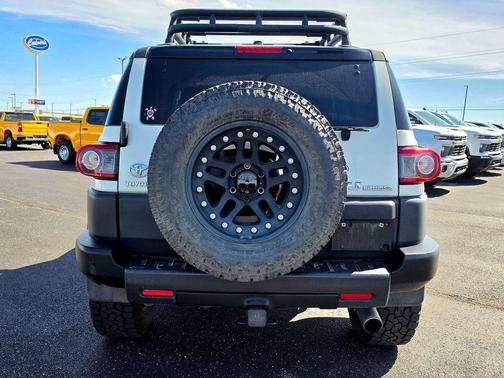 Iceberg 2014 Toyota FJ Cruiser Base