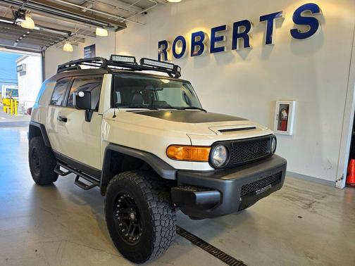 Iceberg 2014 Toyota FJ Cruiser Base