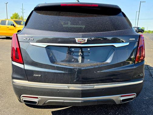 Wilder Metallic 2023 Cadillac XT5 Premium Luxury