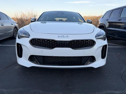 2023 Kia Stinger GT2