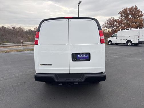 2025 Chevrolet Express 2500 RWD 2500 Regular Wheelbase WT