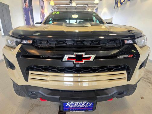 Sand Dune Metallic 2024 Chevrolet Colorado ZR2
