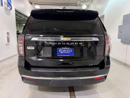 2024 Chevrolet Suburban LT